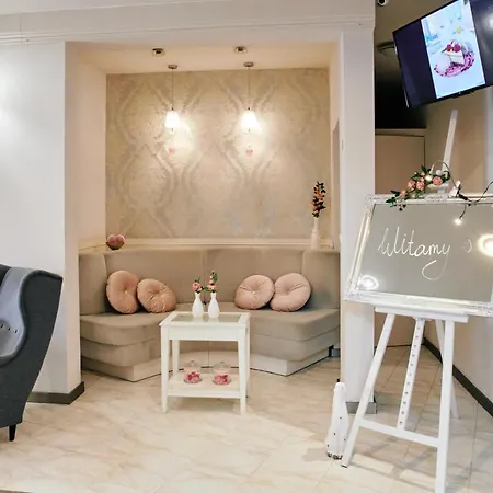 فندق Bialy Dom Henlex Restauracja بوزنان