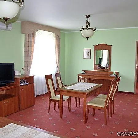 Hotel Bialy Dom Henlex Restauracja