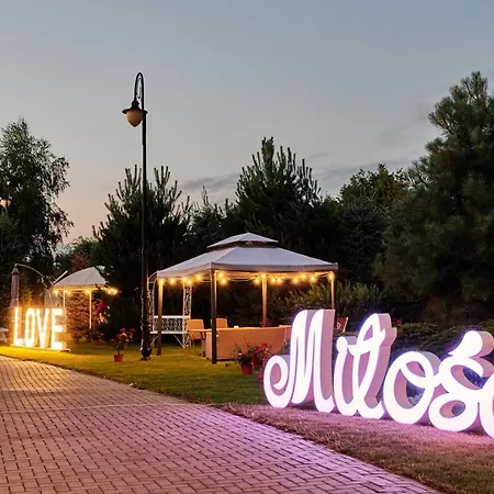 Bialy Dom Henlex Restauracja מלון 3*