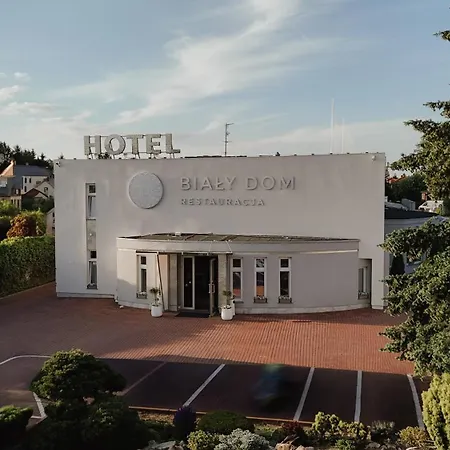 Bialy Dom Henlex Restauracja Hotel 3*
