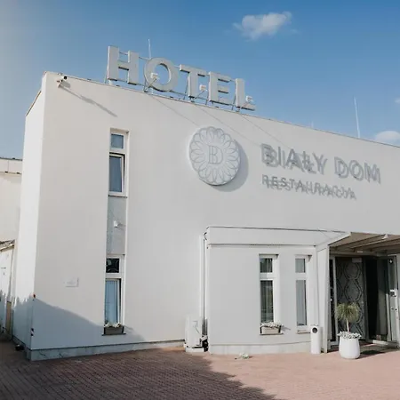 Biały Dom Henlex Restauracja 3*