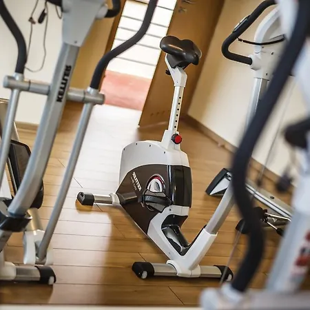 Bialy Dom Henlex Restauracja Hotel