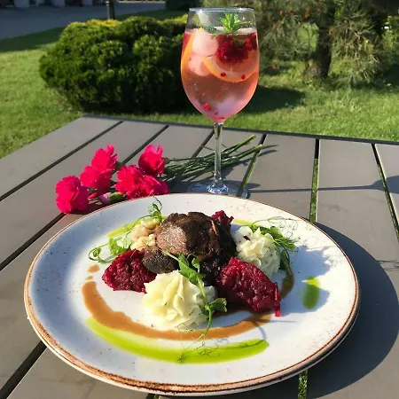 Bialy Dom Henlex Restauracja 3*