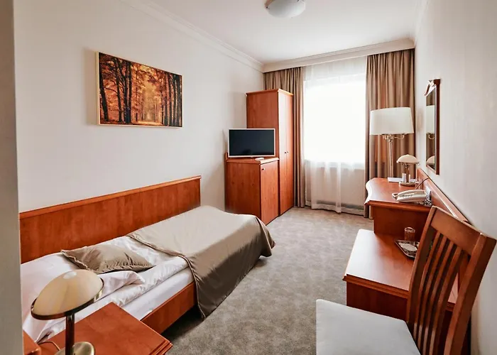 Bialy Dom Henlex Restauracja 3* Poznań