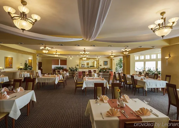 Bialy Dom Henlex Restauracja 3* Poznań