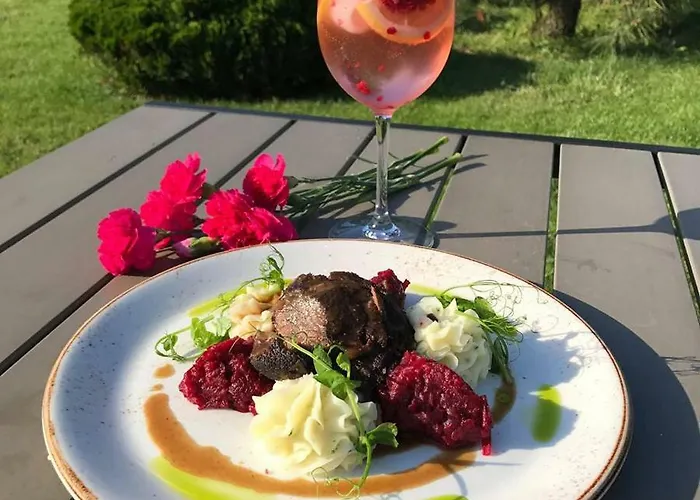 Bialy Dom Henlex Restauracja 3*